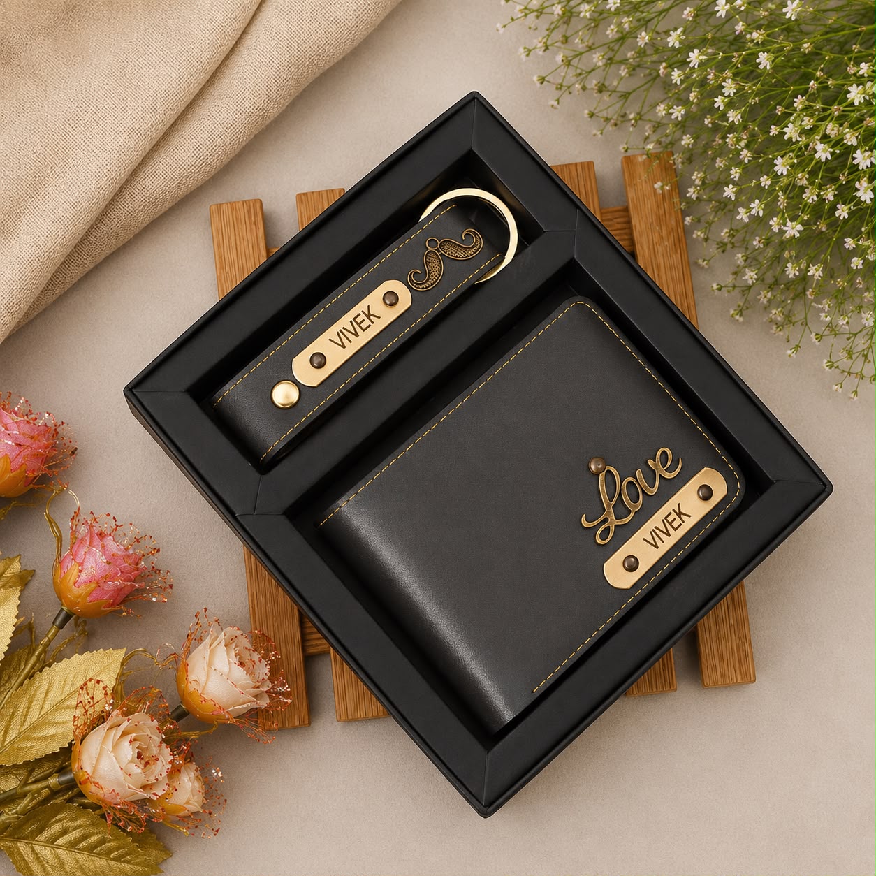 Personalised Wallet & Keychain Combo for Men - Image 4